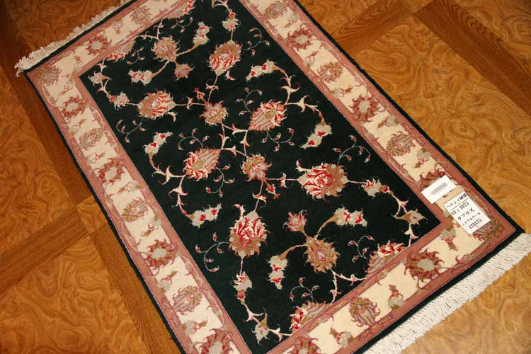 輸入手織りペルシャ絨毯タブリーズ、ウール＆シルク3075、サイズ：123x75ｃｍ（フサ含まず）