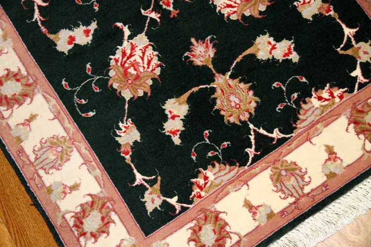 輸入手織りペルシャ絨毯タブリーズ、ウール＆シルク3075、サイズ：123x75ｃｍ（フサ含まず）