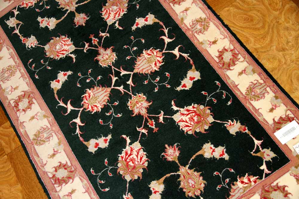 輸入手織りペルシャ絨毯タブリーズ、ウール＆シルク3075、サイズ：123x75ｃｍ（フサ含まず）