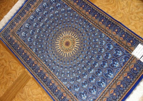 手織りペルシャ絨毯シルク玄関マットゴンバディーデザイン146849